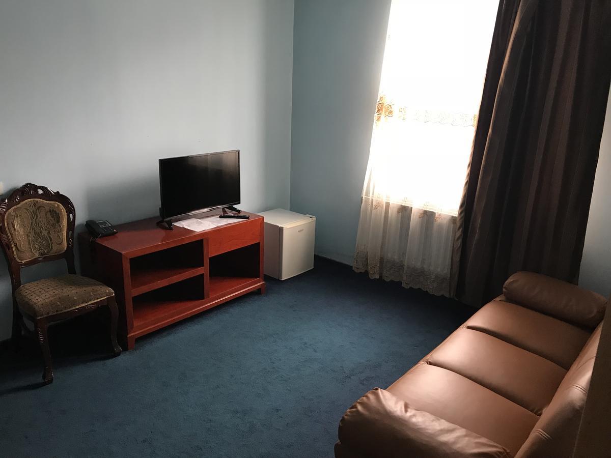 Moticica Hotel Timisoara Esterno foto
