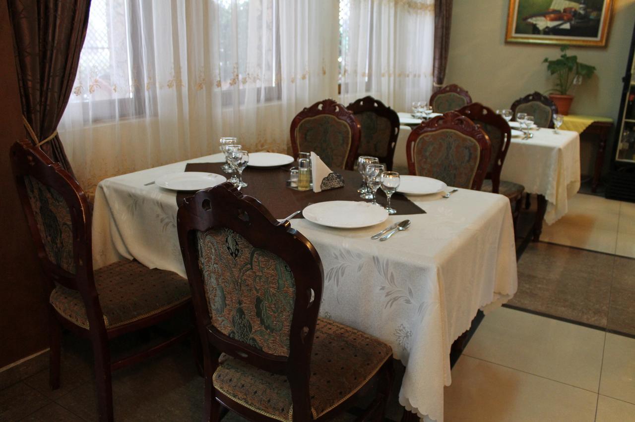 Moticica Hotel Timisoara Esterno foto