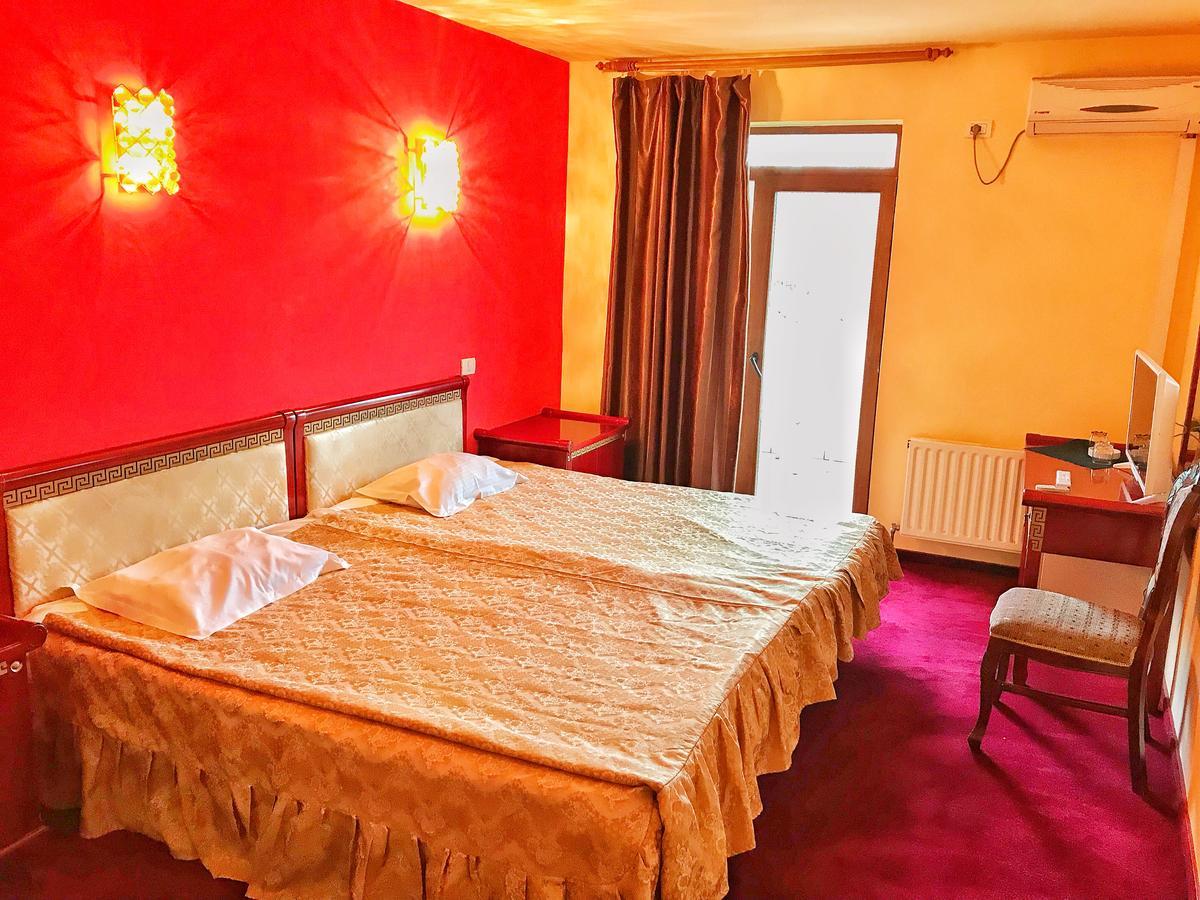 Moticica Hotel Timisoara Esterno foto